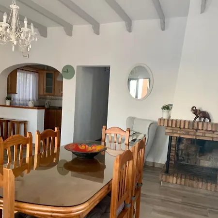 El Cortijo De Miguel Villa *